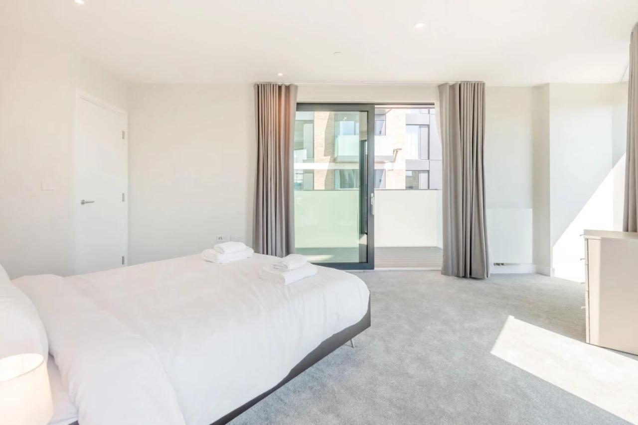 Modern Apartments In Brentford 2 Minutes Walk From Kew Bridge Buitenkant foto